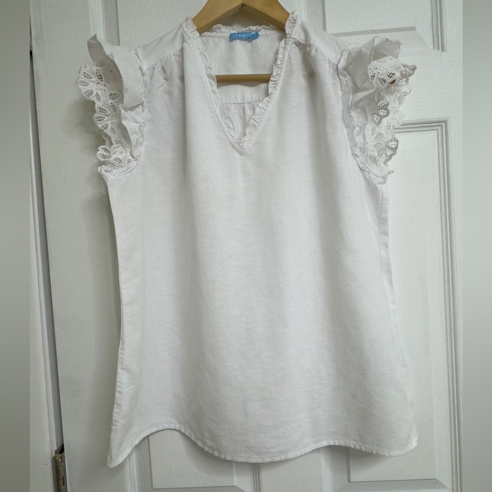 J. McLaughlin White Linen V-Neck Top with Lace Flutter Sleeves